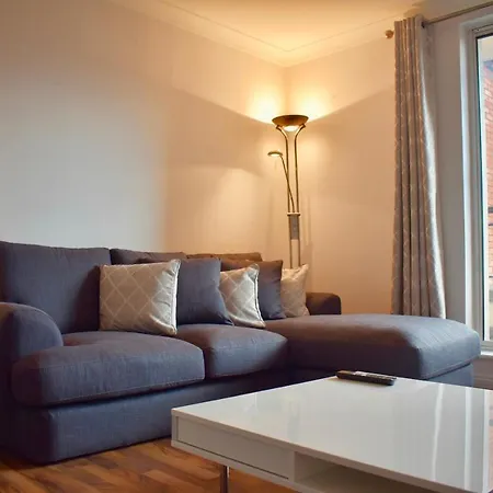 公寓 2 Bedroom With Balcony In Central
