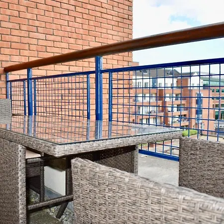 Apartament 2 Bedroom With Balcony In Central *